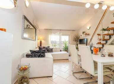 Trosoban stan, Pula, Gregovica, prodaja, 185000 €, 51 m2