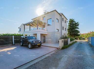 Kuca, Fažana, prodaja, 1350000 €, 340 m2