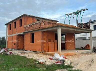 Kuca, Umag, prodaja, 270000 €, 207 m2