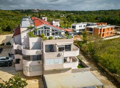 Stan, Medulin, prodaja, 760000 €, 250 m2