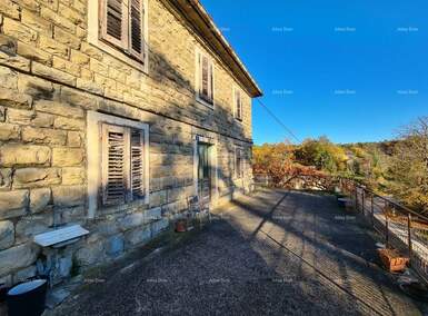 Kuca, Grožnjan, prodaja, 350000 €, 300 m2