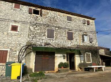 Kuca, Umag, prodaja, 140000 €, 168 m2
