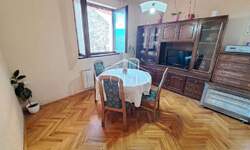 Trosoban stan, Kastav, Spinčići, najam, 800 €, 124 m2