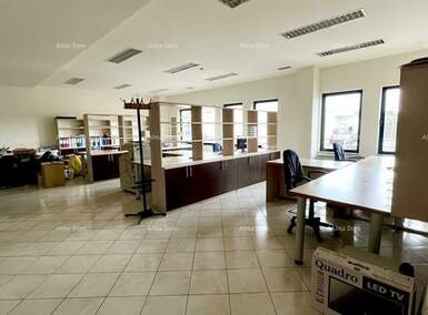 Poslovni prostor, Buje, prodaja, 1450000 €, 884 m2