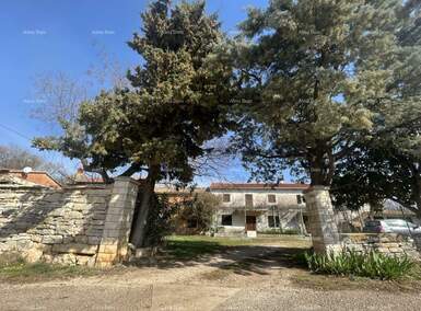 Kuca, Buje, prodaja, 310000 €, 255 m2