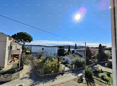 Kuca, Banjole, prodaja, 790000 €, 200 m2