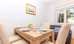 Trosoban stan, Kostrena, najam, 1200 €, 90 m2