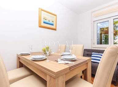 Trosoban stan, Kostrena, najam, 1200 €, 90 m2