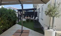 Trosoban stan, Malinska-Dubašnica, Malinska, prodaja, 392000 €, 60 m2