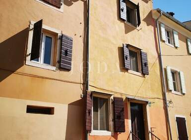 Kuca, Bale, prodaja, 186000 €, 105 m2