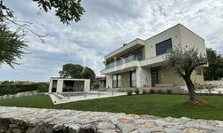 Kuca, Svetvinčenat, Smoljanci, prodaja, 950000 €, 208 m2