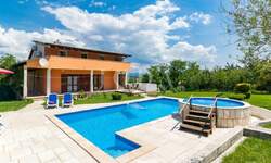 Kuca, Karojba, prodaja, 550000 €, 208 m2