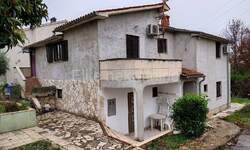 Kuca, Poreč, prodaja, 450000 €, 245 m2