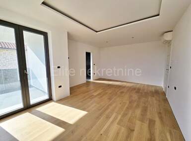 Kuca, Rovinj, prodaja, 530000 €, 200 m2