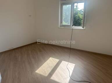 Trosoban stan, Medulin, prodaja, 255000 €, 57 m2