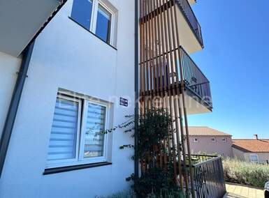 Kuca, Crikvenica, prodaja, 480000 €, 160 m2