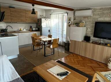 Dvosoban stan, Pula, Arsenal, prodaja, 160000 €, 42 m2