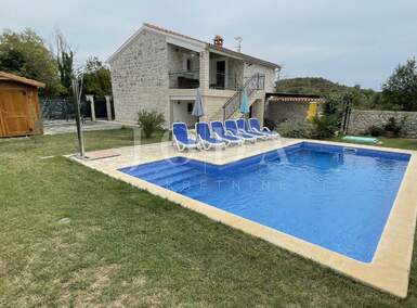 Kuca, Poreč, prodaja, 650000 €, 165 m2