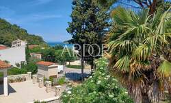 Trosoban stan, Rab, Kampor, prodaja, 280000 €, 85 m2