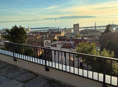 Trosoban stan, Rijeka, Belveder, najam, 750 €, 68 m2