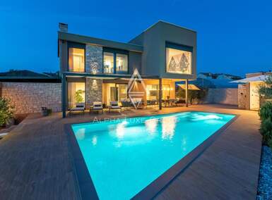 Kuca, Umag, prodaja, 2080000 €, 206 m2