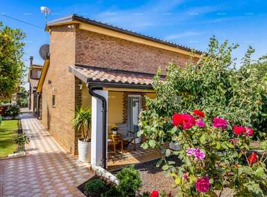 Kuca, Medulin, prodaja, 11 €, 450 m2