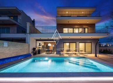 Kuca, Medulin, Banjole, prodaja, 799000 €, 244 m2