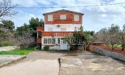 Kuca, Vir, prodaja, 950000 €, 300 m2
