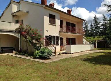 Kuca, Poreč, Jehnići, prodaja, 380000 €, 212 m2