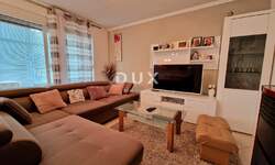 Trosoban stan, Matulji, Jušići, prodaja, 225000 €, 77 m2