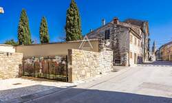 Kuca, Buje, prodaja, 399000 €, 212 m2