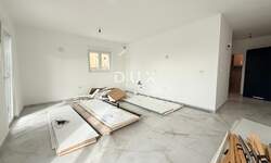 Trosoban stan, Viškovo, prodaja, 249000 €, 67 m2