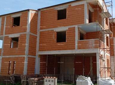 Trosoban stan, Pula, prodaja, 291300 €, 97 m2