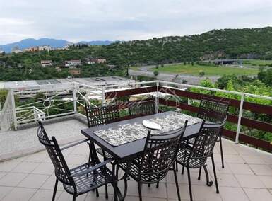 Trosoban stan, Rijeka, Škurinje, najam, 650 €, 90 m2