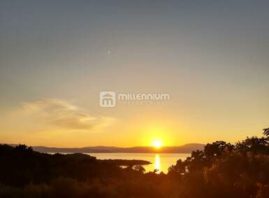 Kuca, Omišalj, Njivice, prodaja, 1560000 €, 300 m2