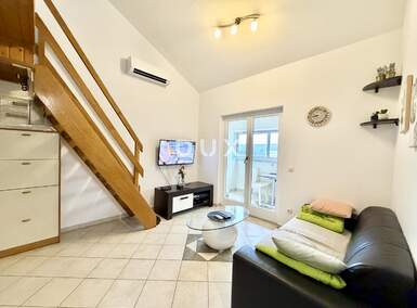 Trosoban stan, Umag, prodaja, 240000 €, 45 m2