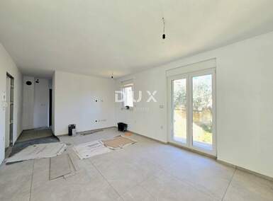 Trosoban stan, Pula, Valdebek, prodaja, 190500 €, 59 m2