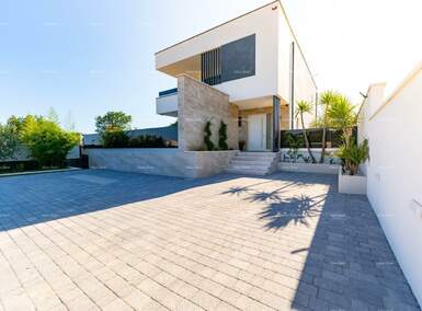 Kuca, Medulin, prodaja, 772000 €, 180 m2