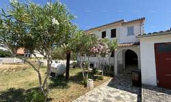 Kuca, Fažana, Valbandon, prodaja, 480000 €, 275 m2