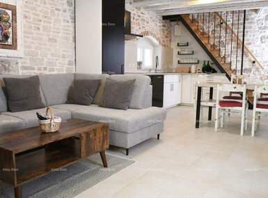 Kuca, Bale, prodaja, 320000 €, 81 m2