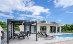 Kuca, Kanfanar, prodaja, 600000 €, 135 m2