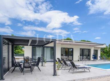 Kuca, Kanfanar, prodaja, 600000 €, 135 m2