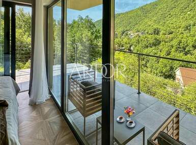 Kuca, Mošćenička Draga, najam, 4500 €, 219 m2