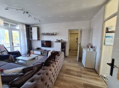 Trosoban stan, Pula, prodaja, 285000 €, 83 m2