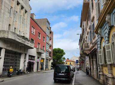 Trosoban stan, Pula, Centar, prodaja, 265000 €, 114 m2