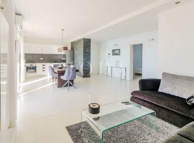 Kuca, Crikvenica, prodaja, 850000 €, 280 m2