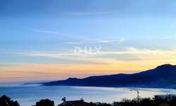 Trosoban stan, Rijeka, Srdoči, prodaja, 327000 €, 81 m2