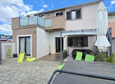 Kuca, Marčana, prodaja, 243000 €, 110 m2