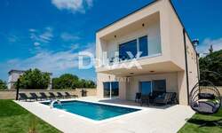 Kuca, Ližnjan, Šišan, prodaja, 850000 €, 220 m2