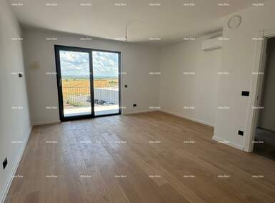 Dvosoban stan, Umag, prodaja, 290000 €, 77 m2